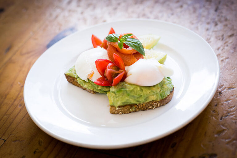 avo smash Chardonnay deli